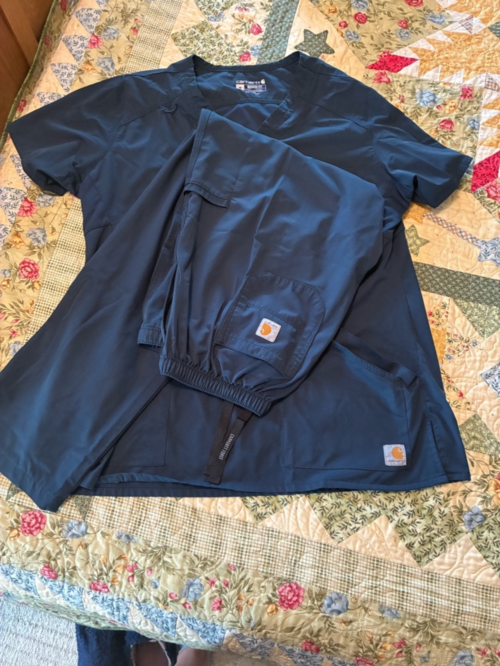 Carhartt Dark Navy Medical Scrub Top and Pants Set